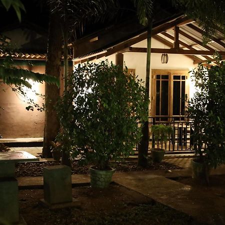 Max Safari Villa Udawalawe Exterior photo