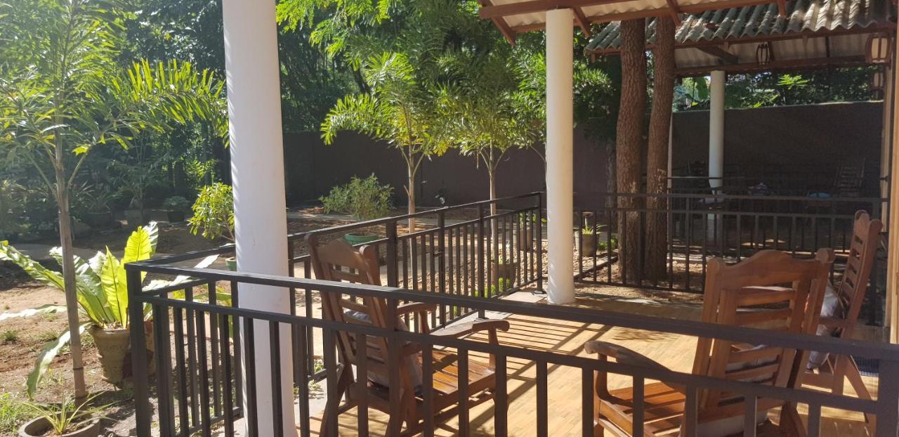 Max Safari Villa Udawalawe Exterior photo