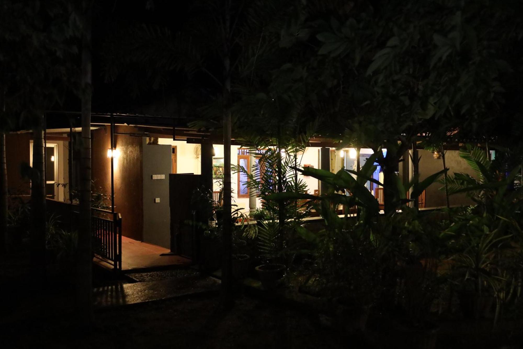 Max Safari Villa Udawalawe Exterior photo