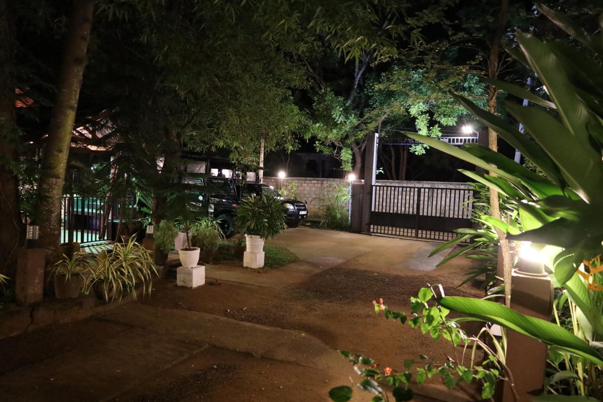 Max Safari Villa Udawalawe Exterior photo