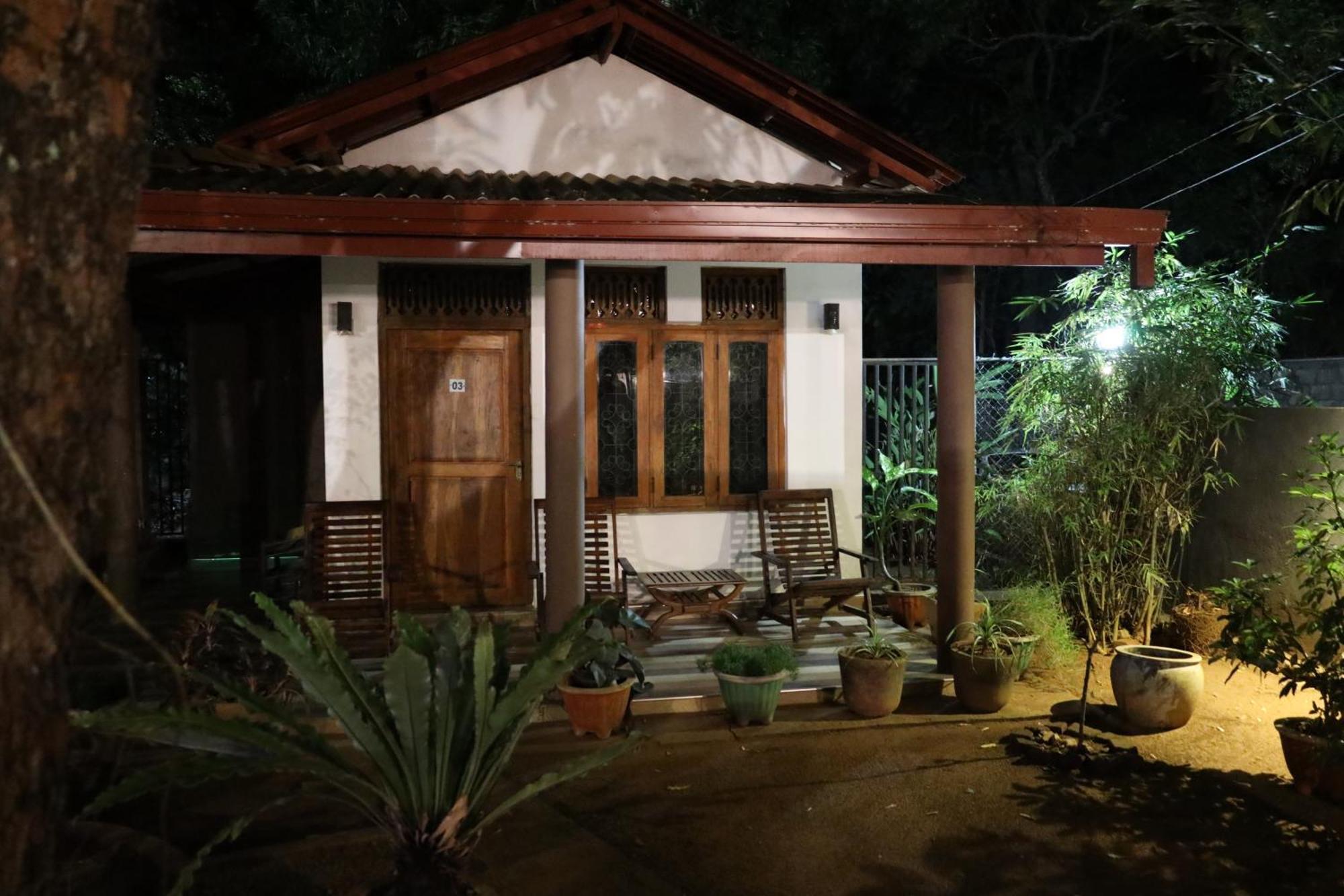 Max Safari Villa Udawalawe Exterior photo
